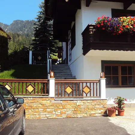 بيت ضيافة Fuerstenhof ألباخ